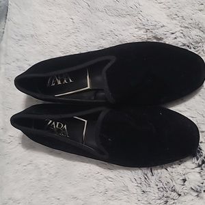 ZARA BLACK VELVET  LOAFERS